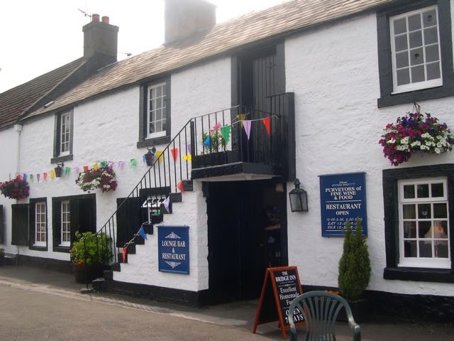 Image of the Bridge Inn, Linlithgow Bridge